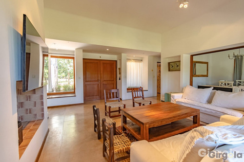 Venta Casa 4 Ambientes En Pilar Con Pileta