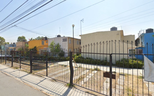 Casa En Venta, Recuperación Bancaria, Col. Portal Ojo De Agua, Tecamac, Estado De Mexico. Laab2