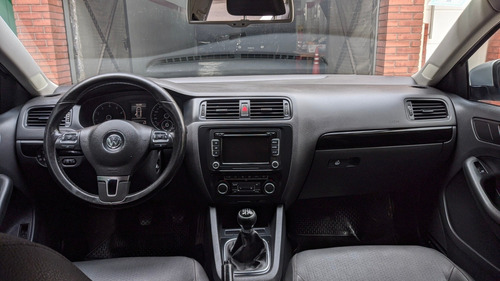 Volkswagen Vento 2.5 Luxury 170cv 2011