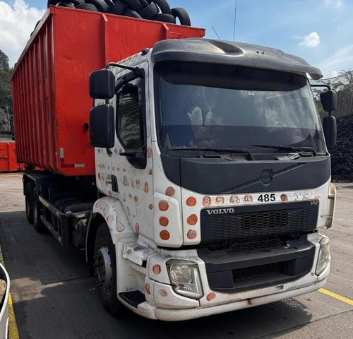 Volvo Vm 330 Truck 6x2 Roll On Off 16/17 / Sem Caçamba