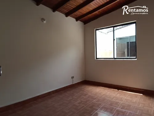 Casa En Arriendo En San Joaquín. Cod A11645