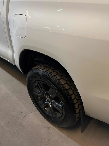 Imagen 14 de 15 de Toyota Hilux Sr 2.4 6mt
