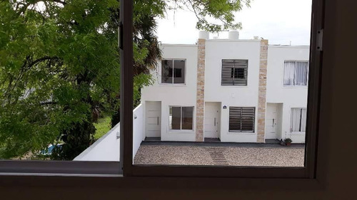 Imagen 5 de 14 de Duplex En Venta En Ituzaingo Norte