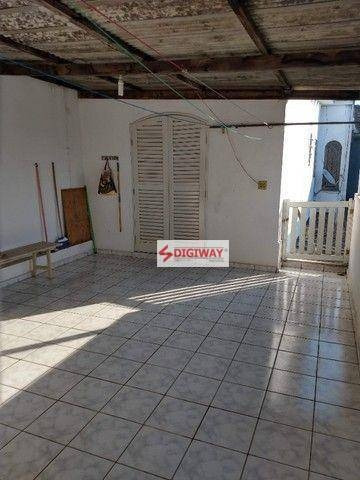 Imagem 9 de 20 de Sobrado Com 220m² De Área Construída, Garagem Coberta Para 2 Carros Em Bairro Residencial. - So0558
