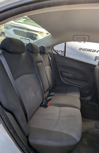 Dodge Attitude 1.2 Se At
