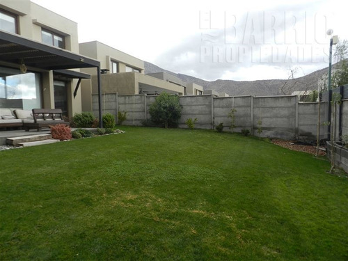 Imagen 4 de 19 de Casa En Venta De 4 Dorm. En Chamisero, Colina