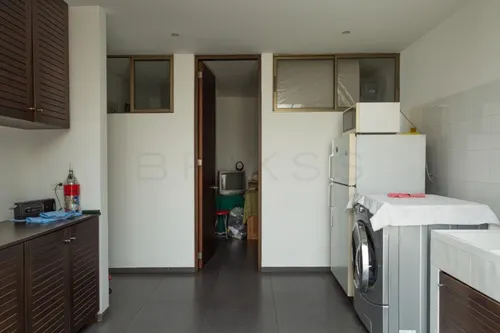 Casa En Venta En Las Lomitas. Cod V50990