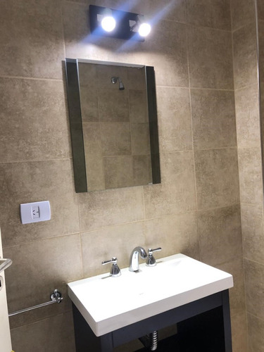 Excelente Oficina/consultorio A La Venta Calle Caamaño,pilar
