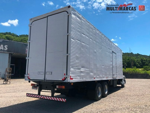Mercedes Benz L 1620 - Baú 10.45m