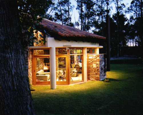 Muy Buena Casa En Solanas A 2 Cuadras De La Playa