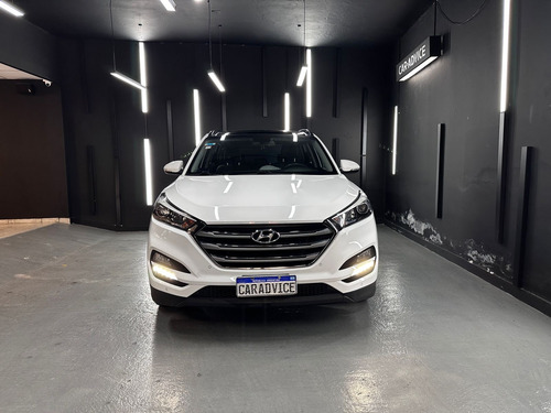 Hyundai Tucson 2.0 4X4 PREMIUM AT L16