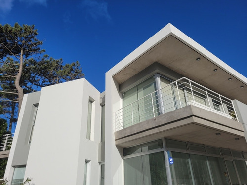 Imagen 2 de 9 de Alquiler Departamento 2 Ambientes Villa Gesell Temporada 2023