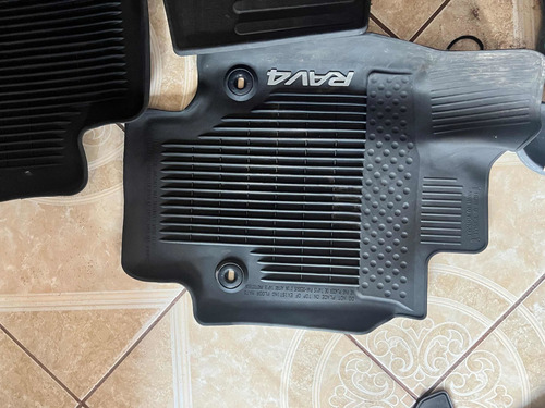 Tapetes Originales Toyota Rav4 2020-2022