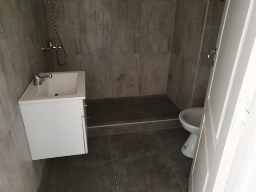 Imagen 5 de 10 de Departamento En Venta En José C Paz