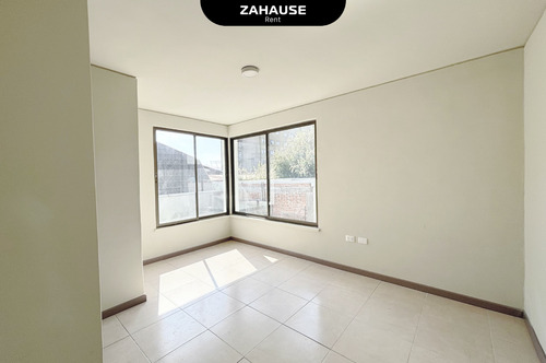 Casa En Arriendo 5 Dormitorios A Pasos De La U Del Biobío