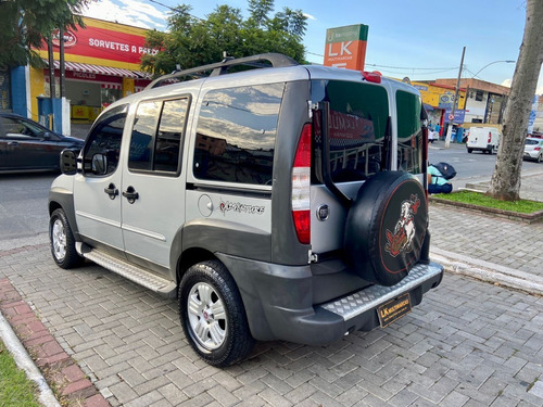 Imagem 4 de 13 de Fiat Doblo Adventure 1.8