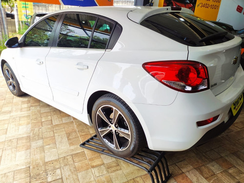 Imagem 8 de 12 de Chevrolet Cruze Sport6 Lt Ecotec 1.8 Automático 2016