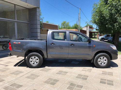 Toyota Hilux 2.5 Cd Dx Pack 120cv 4x4 - C3 2016