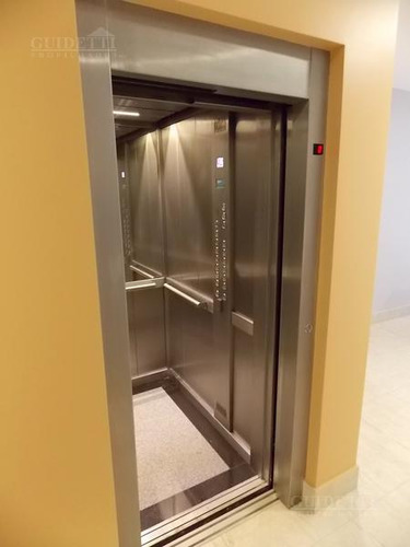 Semipiso A Estrenar 4 Ambientes 110m2 Balcon Aterrazado - Flores