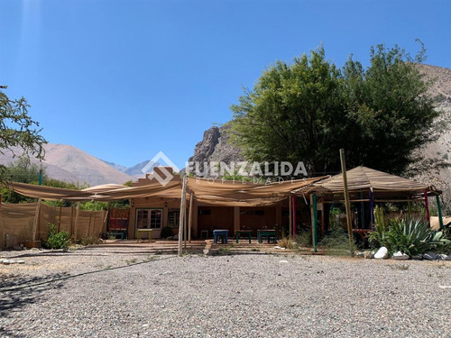 Sitio En Venta En Vicuña, Via Valle Elqui