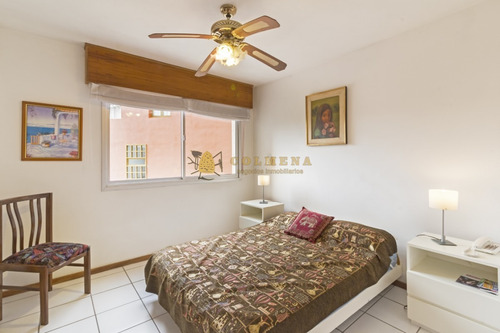 Apartamento En Venta A Pasos De La Playa - Ref: 4082