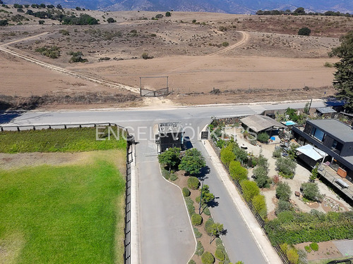 Terreno De 727 M² En Condominio Polo Maitencillo
