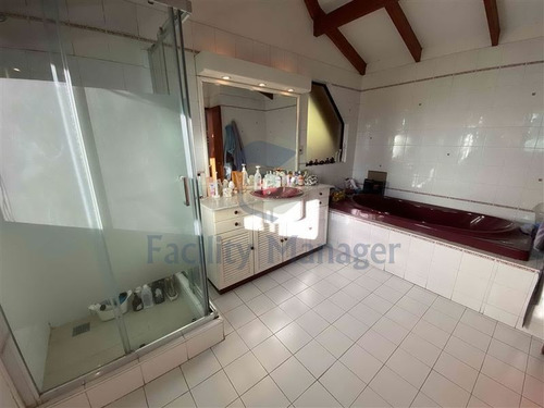 Imagen 19 de 30 de Casa En Venta De 3 Dorm. En Coquimbo, Aislada Con Piscina