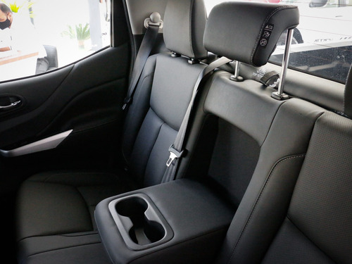 Imagem 8 de 14 de Nissan Frontier 2.3 Td Cd Le 4x4 (aut)