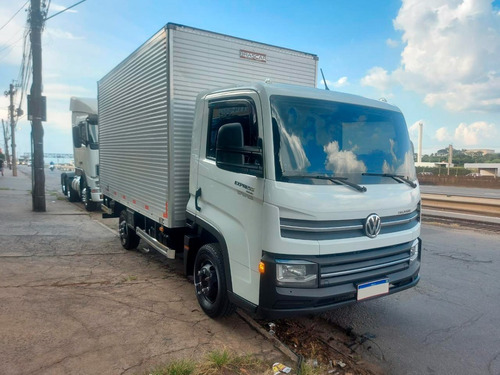 Imagem 16 de 22 de Volks Express - 2020 - Prime - Ar Condicionado