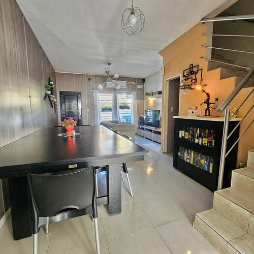 Casa Triplex En Venta En Olivos, Vicente López, G.b.a. Zona Norte