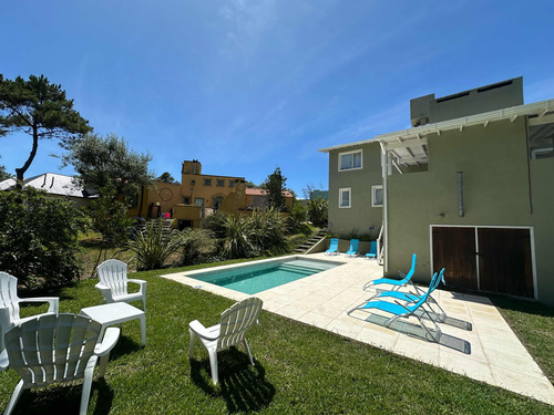 Carilo Casa Rinna Avutarda A Metros Del Mar