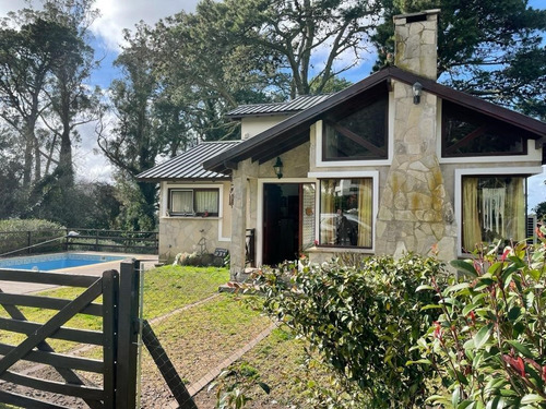 Casa  En Venta Ubicado En Sierra De Los Padres, Mar Del Plata, General Pueyrredón