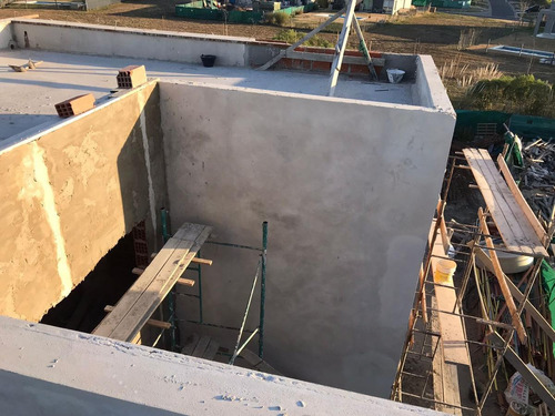Imagen 5 de 9 de Casa De 5 Amb A Estrenar Con Piscina- Santa Elena