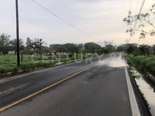 Lote De Terreno En Venta, En Huaxtla, Jalisco