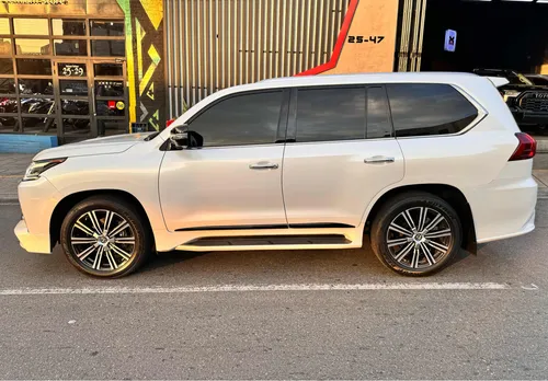 Lexus LX 5.7 570