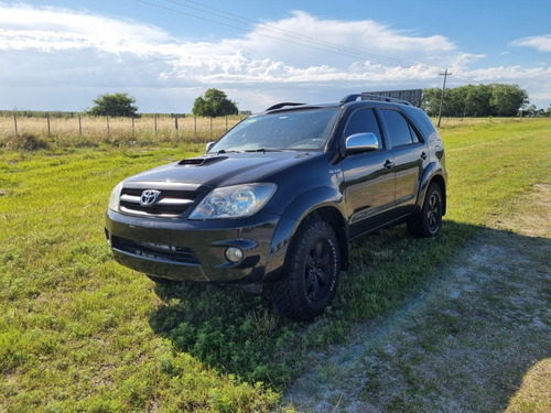 Toyota Hilux SW4 3.0 Srv Cuero At