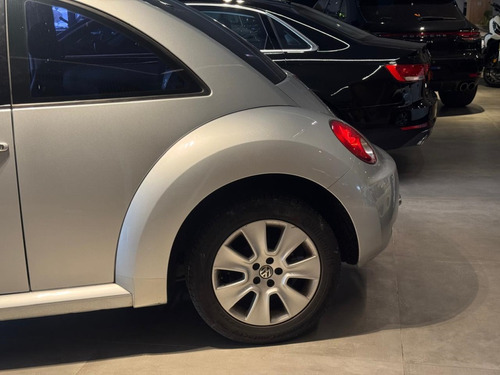 Volkswagen New Beetle 2.0 MI 8V GASOLINA 2P TIPTRONIC