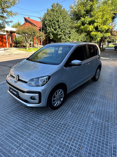 Volkswagen Up! 1.0 High Up! 75cv 5 p