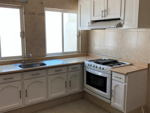 Imagen 5 de 17 de Casa En Renta En Querétaro Condominio Claustros De Santiago