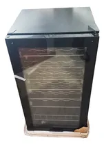 Comprar Vinera Avanti Para 31 Botellas