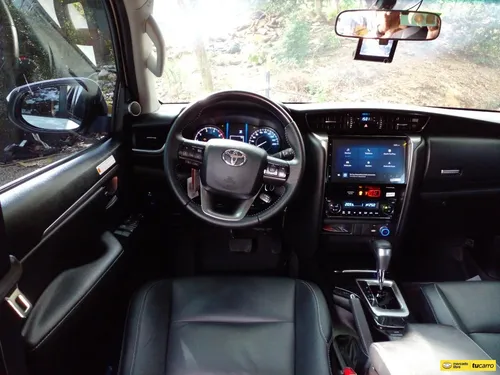 Toyota Fortuner 2.4l Sr Tp 2.4cc Td 7ab 4x2 2023