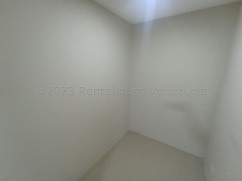 Sp Apartamento Amoblado, Cocina Equipada En Alquiler Ciudad Roca Barquisimeto Lara, Venezuela. 43 M²