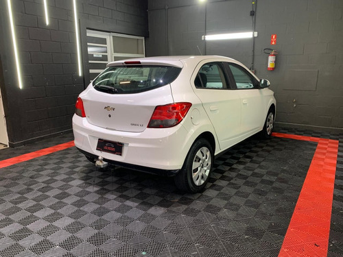 Chevrolet Onix 1.4 Lt 5p