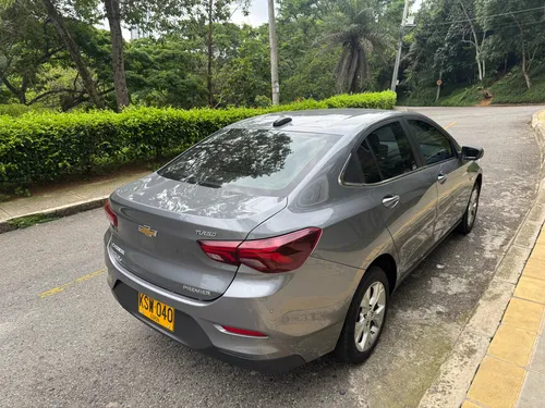 Chevrolet Onix 1.0t Automática