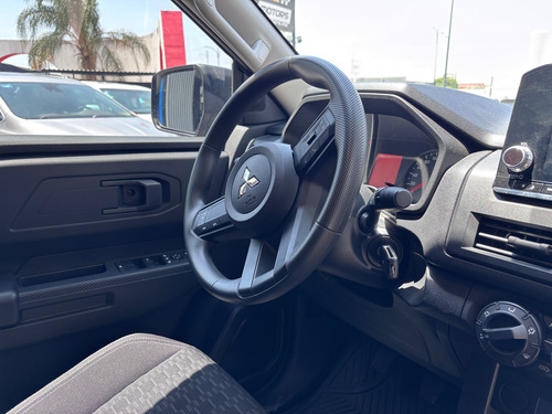 Mitsubishi L200 2.4 Cd Glx 4X2 Mt