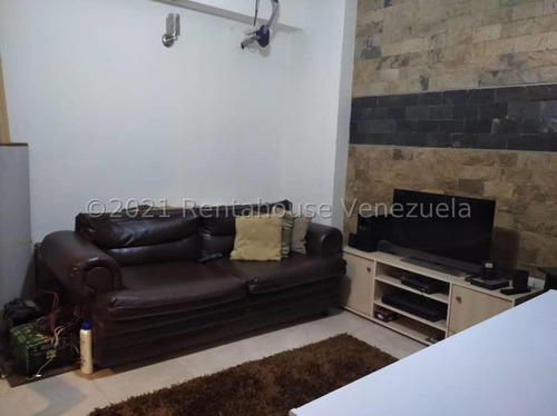 Imagen 3 de 14 de Gustavo Zavala Rentahouse 22-5804