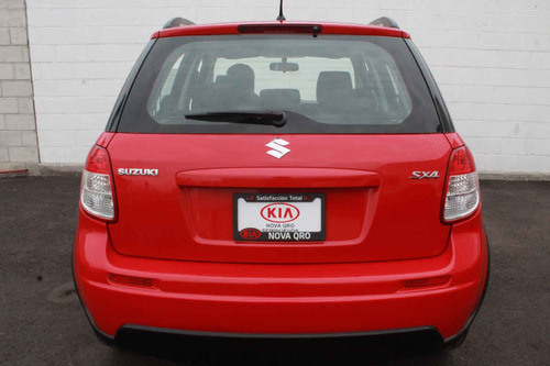 Imagen 4 de 15 de Suzuki Sx4 2013 5p Crossover L4 2.0 Man