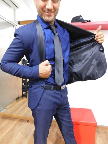 Imagen 3 de 5 de Alquiler De Trajes , Los Mejores Precios , Agendate !