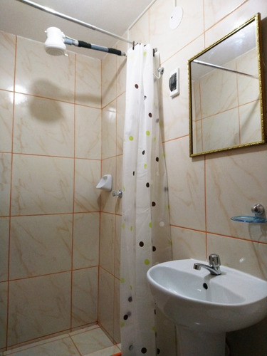 Imagen 6 de 7 de Alquiler Habitación Estreno C/baño Propio Y Cocina Incluida