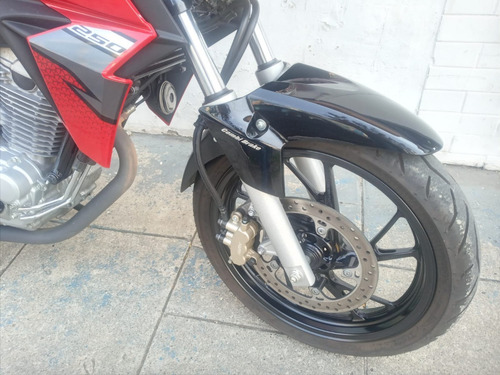 Imagem 2 de 10 de Honda Twister 250 2019 Vermelha